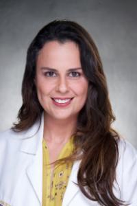 Dr. Thathyana Fernandes Fensterer Dr. Tathyana Fernandes Fensterer