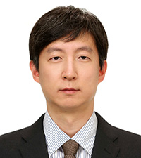 Dong Hyung Kim portrait